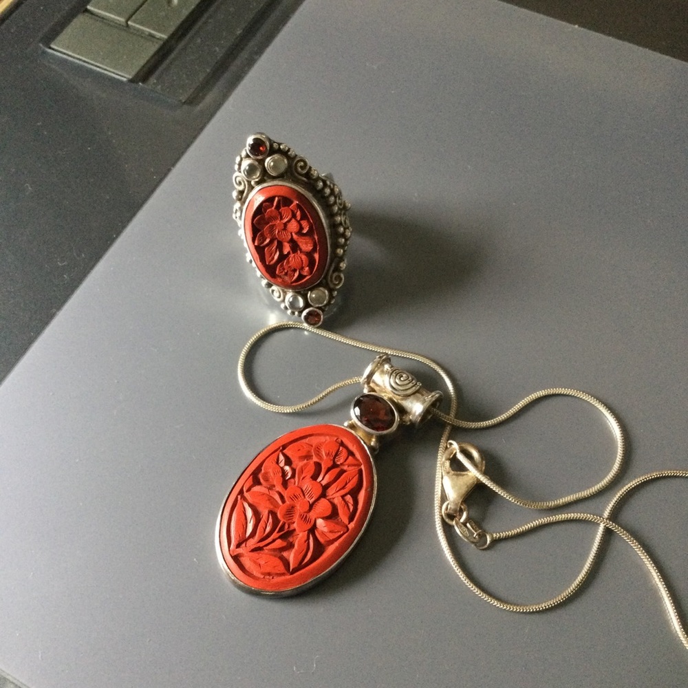 Sajen Cinnabar sterling silver garnet moon pearl set